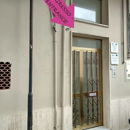 Con 2 E 2 Bagni In Centro Con Parcheggio Matera