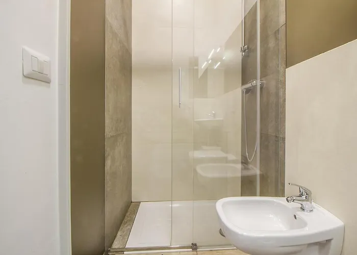 Con 2 E 2 Bagni In Centro Con Parcheggio Apartment